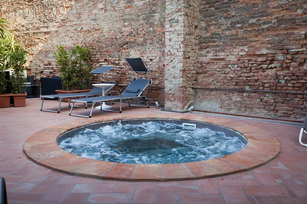 Hotel San Miniato 4*,